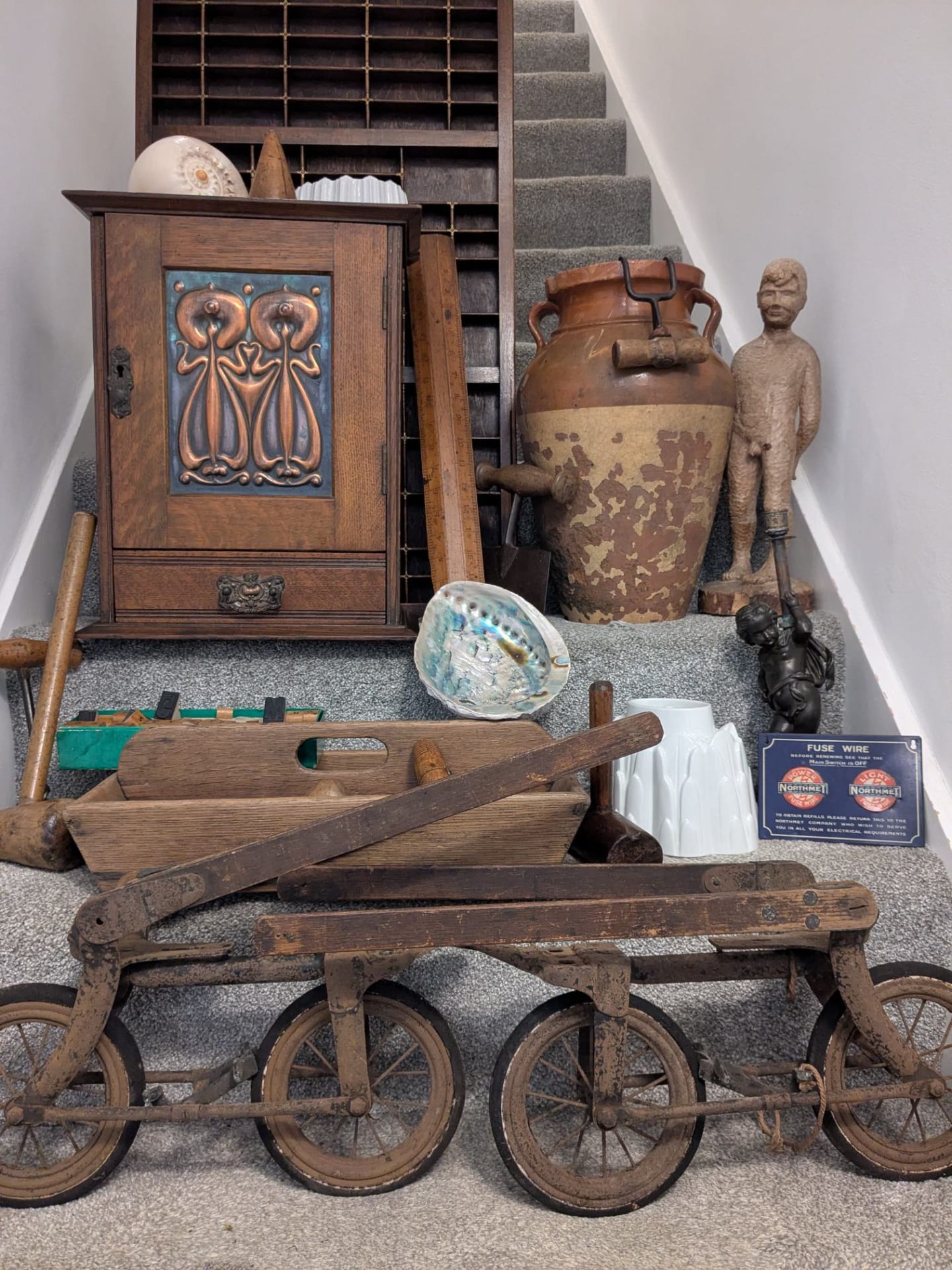 Antique market piece 10